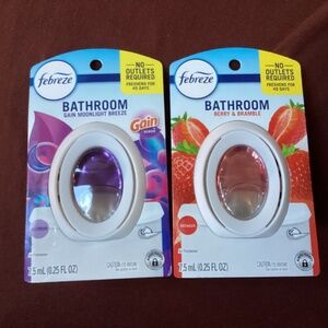 Febreze Bathroom/Small Spaces Berry & Bramble / Gain Moonlight Breeze NEW